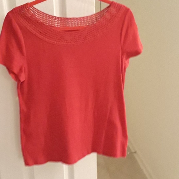 Top - Picture 1 of 2